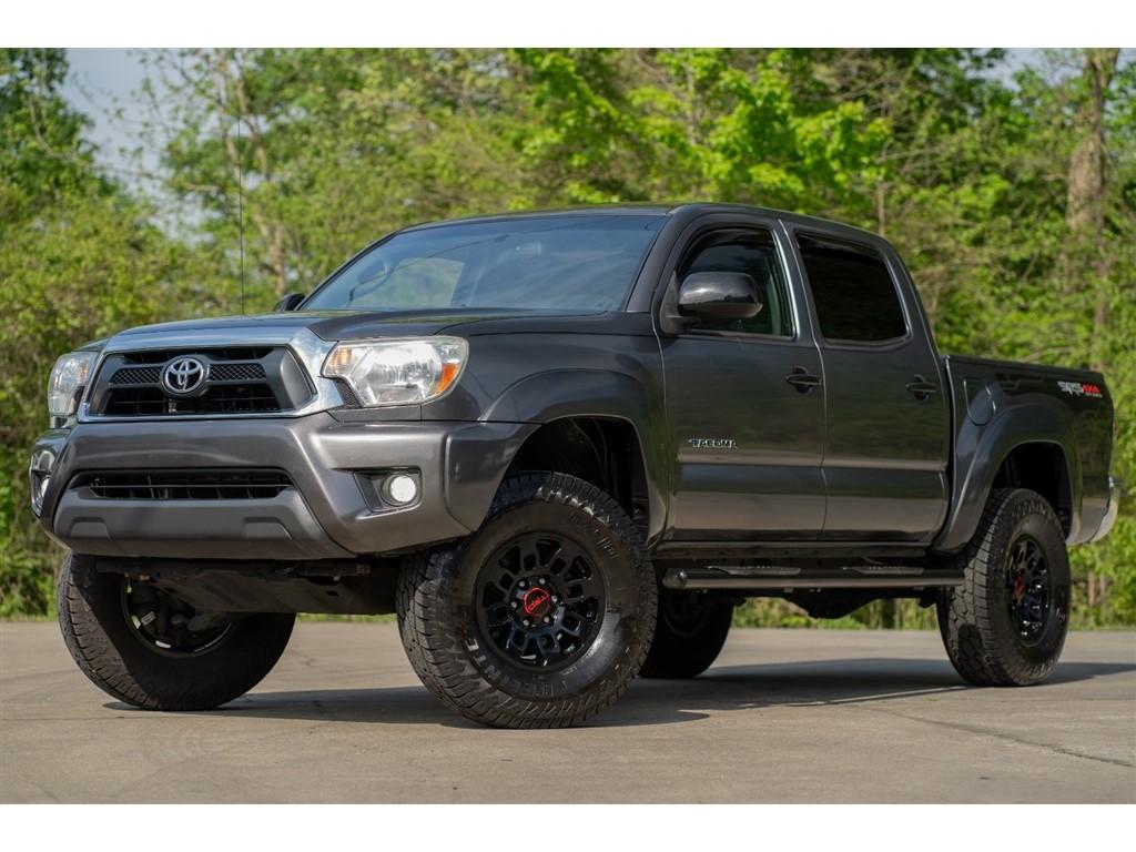 Used 2015 Toyota Tacoma For Sale (sold) 