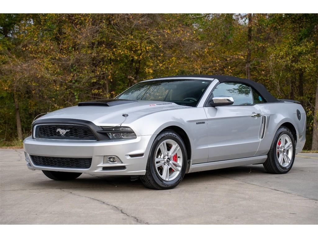 Used 2013 Ford Mustang V6 with VIN 1ZVBP8EM7D5209739 for sale in Fuquay-varina, NC